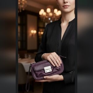 Like New Dana Buchman Wallet Wristlet Bag